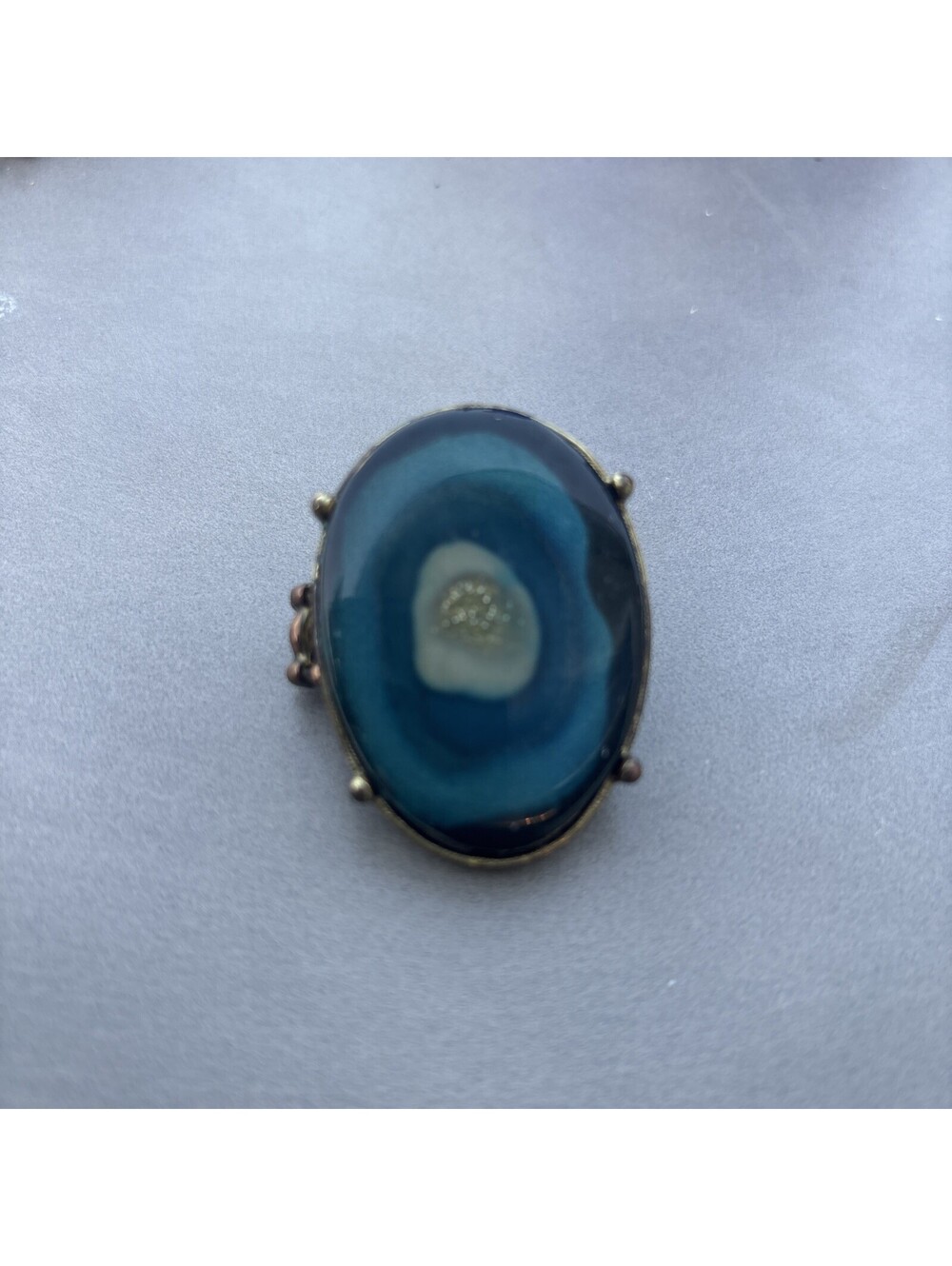 Costume Jewelry Elastic Ring Faux Turquoise and Gold